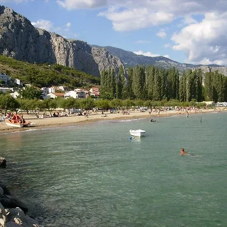 Marica , Duce, Omis